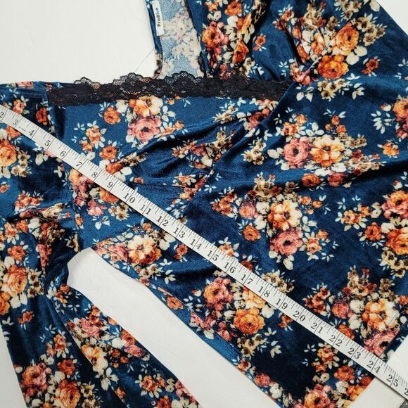 Pro Blue velour blouse - Picture 10 of 10